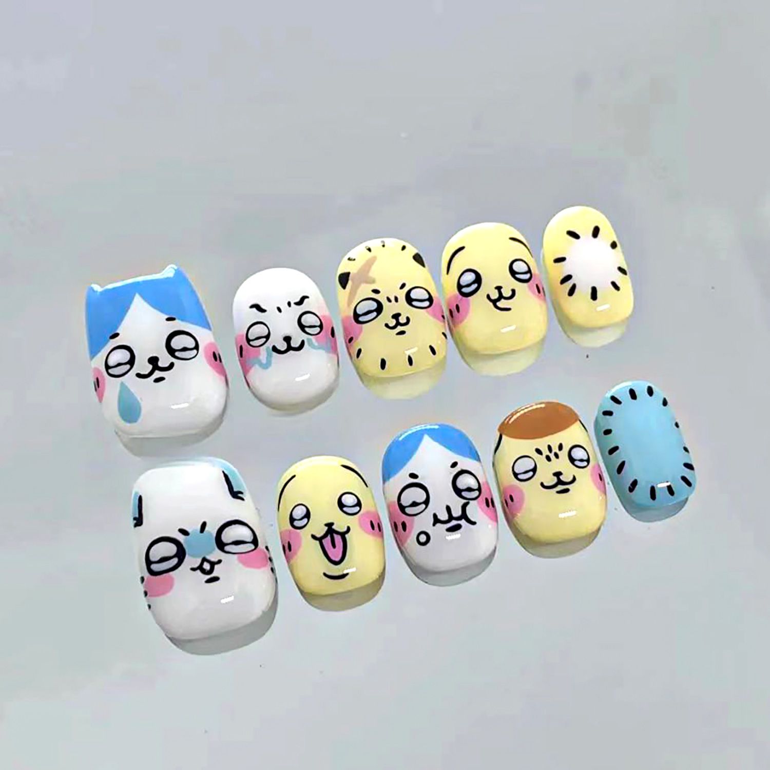 Detachable Cosplay Prop - かわいい漫画ラッコのプレスオンネイル、ちいかわくりまんじゅう、取り外し可能なマニキュア、うさぎ、レディースファッション、ショートアーマー、女の子の誕生日プレゼント